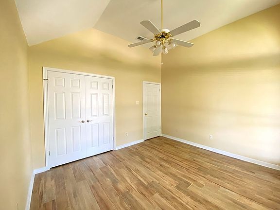 5th image of 6014 Sandalwood Dr
