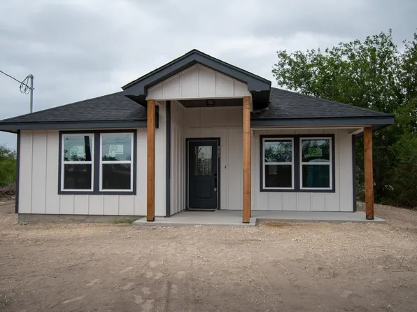 907 W 2nd St, Del Rio, TX 78840