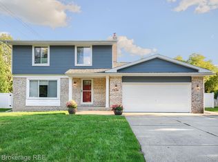 7436 New Hampshire Dr, Davison, MI 48423