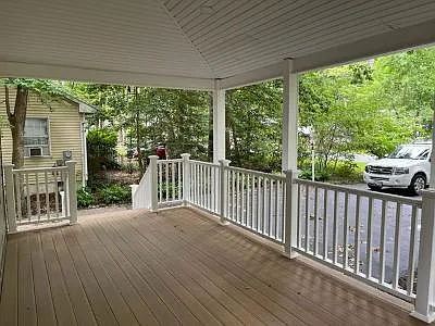 Building Photo - 15 Edgewood Dr
