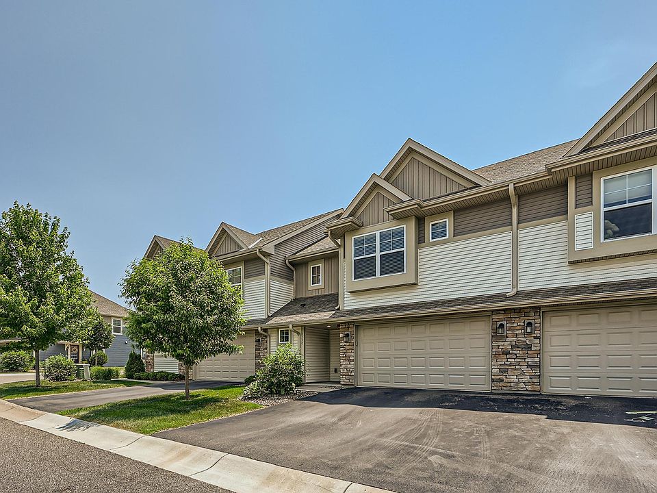 1st image of 3290 Lakewood Trl