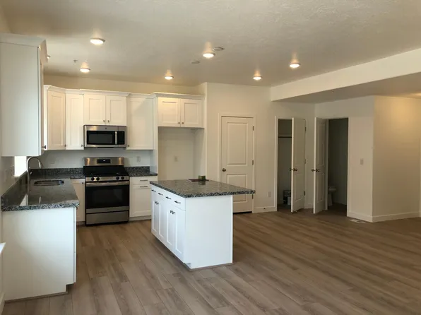 4217 W Scofield Park Ct, Herriman, UT 84096