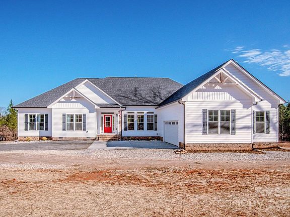 3rd image of 150 Belk Estate Dr