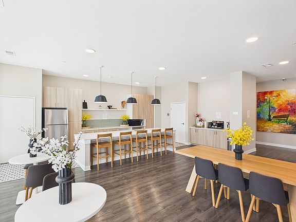 2nd image of 125 McKinley St #202