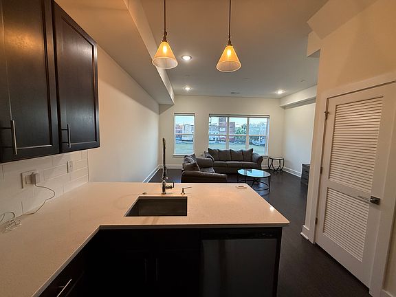 5th image of 516 W Montgomery Ave #O7