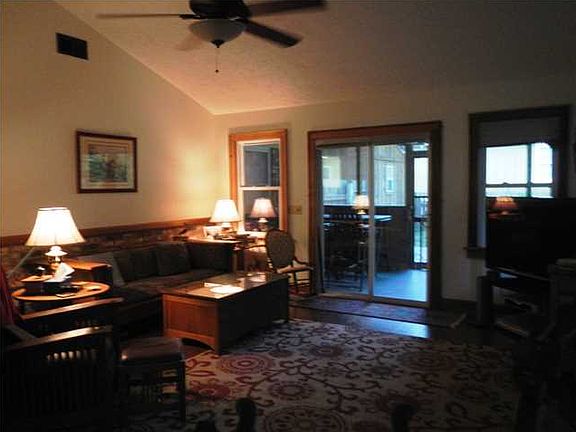 4th image of 64 23rd Ave