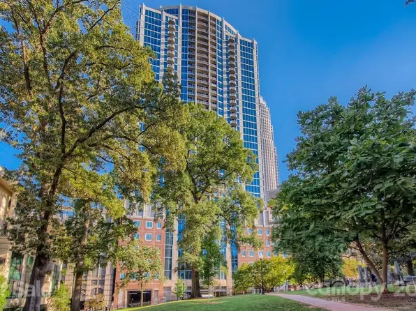 210 Church St #3309, Charlotte, NC 28202