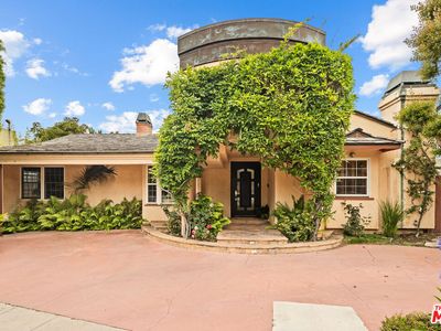 219 Entrada Dr, Santa Monica, CA, 90402