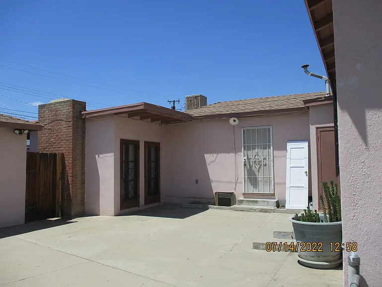 1421 1/2 El Rancho Dr — Photo 5