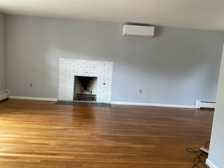 56 Moody St — Photo 6