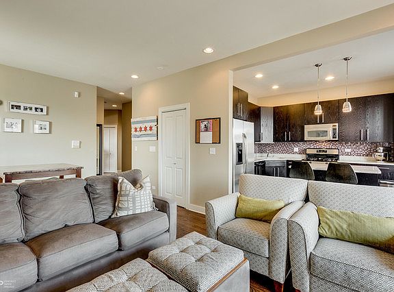 5th image of 4735 N Damen Ave APT 3R