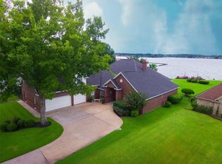 2617 Sand Shore Dr, Conroe, TX 77304