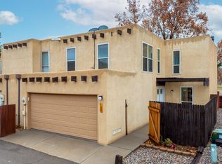125 Calle Olas Altos NE, Albuquerque, NM 87109