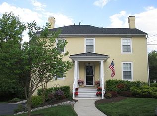 231 Phillips Mill Ln, Newark, DE 19711