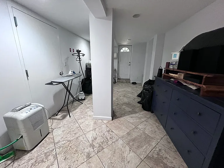 579 Bergen St #1 — Photo 22