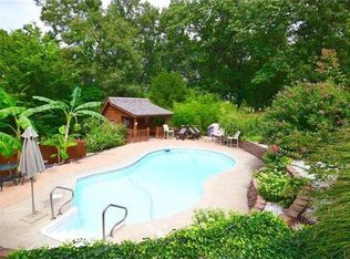 7093 Forest Oak Dr, Barnhart, MO 63012