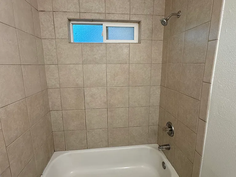 1125 Lochbrae Rd #5 — Photo 11