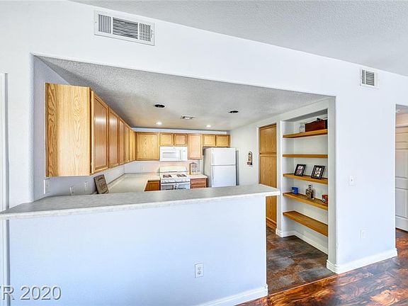 3rd image of 9580 W Reno Ave Unit 281