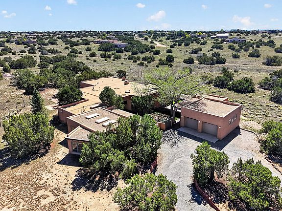 5th image of 59 Balsa Rd