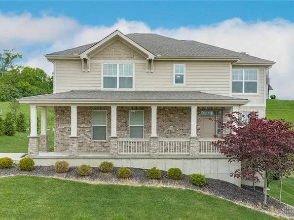 225 Pointe Oakwood Way, Dayton, OH 45409