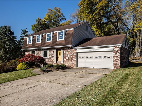 3rd image of 6334 Mitch Haven Dr