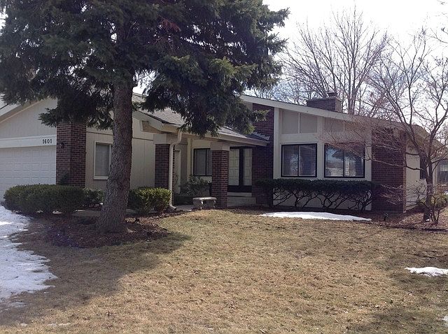1st image of 1601 W Waverly Ct