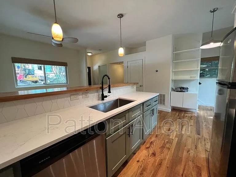 103 Deaver St — Photo 4