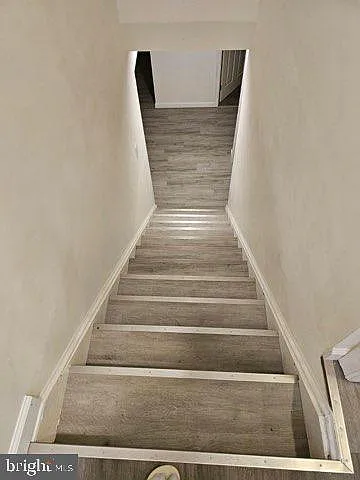 1 bed, 1.0 bath, 1000 sqft, $1,600 — Photo 2