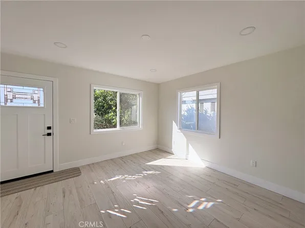 6300 E Fairbrook St #1/2, Long Beach, CA 90815