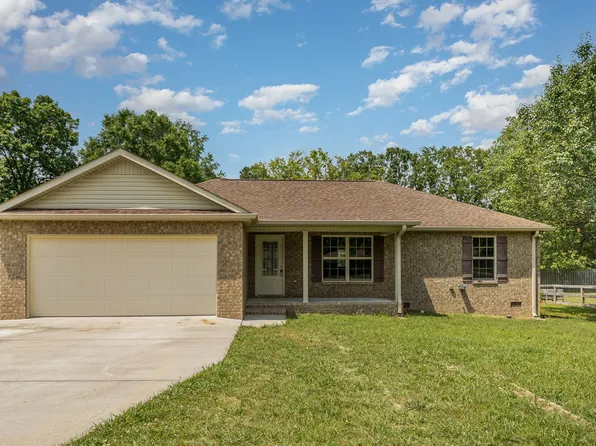 1011 Royal Trl, Manchester, TN 37355