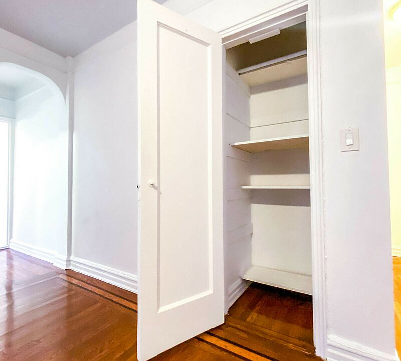 3111 Crescent St Astoria NY Zillow