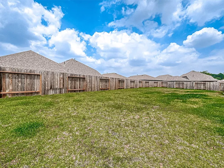 3426 Golden Amber Ct — Photo 19