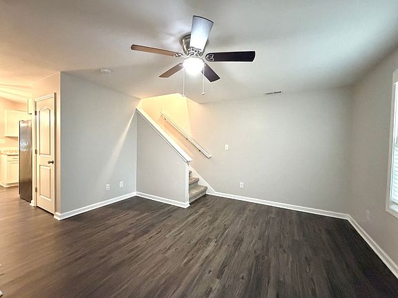 2nd image of 511 Britton Springs Rd #C1