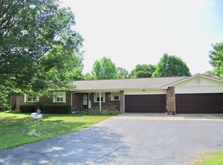 23329 Rainbow Ln, Waynesville, MO 65583