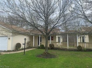 326 Zingales Dr #11C, Bedford, OH 44146