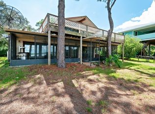 16249 Andrews Cir, Cedar Key, FL 32625