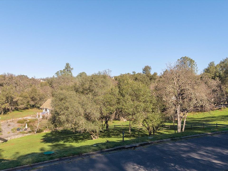 1st image of 316 Mill Ct