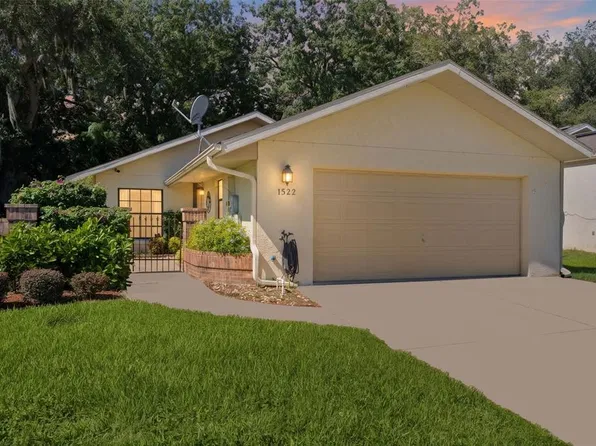 1522 S POINTE DRIVE, LEESBURG, FL 34748