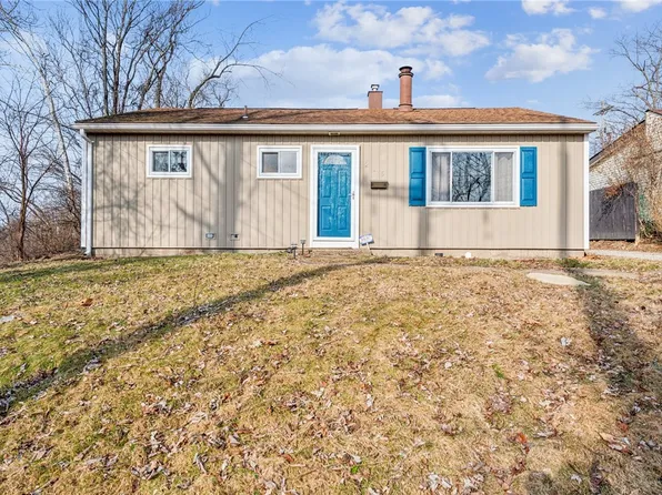 215 Summers Dr, Monroeville, PA 15146