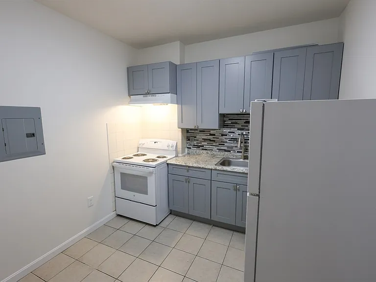 127 Intervale St #3 — Photo 3