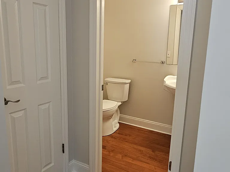 7 Stonegate Dr — Photo 3