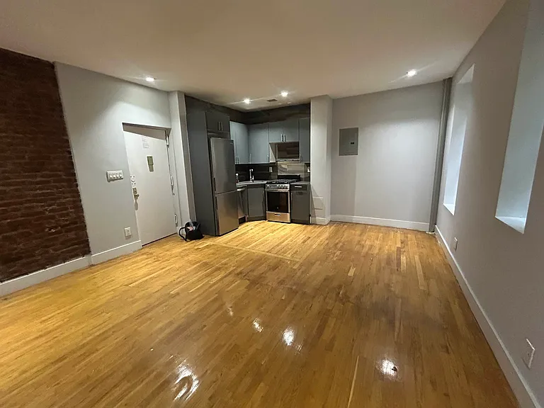 124 E 117th St #1D — Photo 2