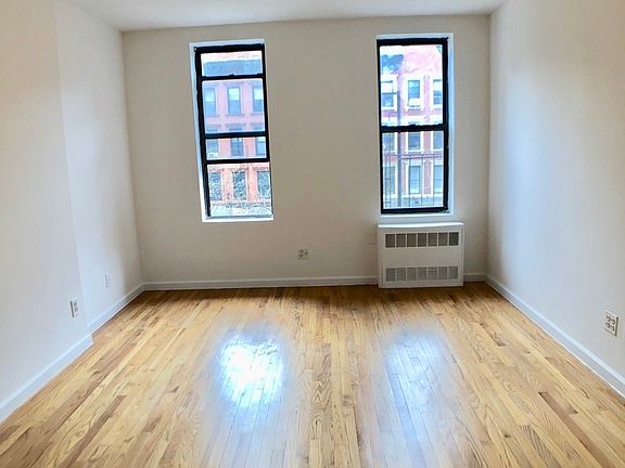 3rd image of 1575 3rd Ave APT 5B