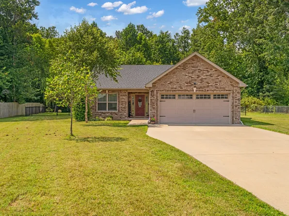 107 Carrie Mae Cir, Portland, TN 37148