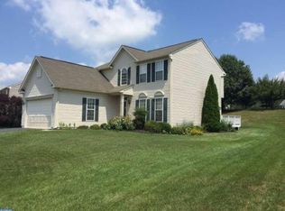 402 Flagstone Cir, Coatesville, PA 19320