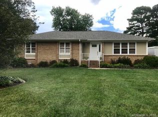 6911 Saddle Ridge Rd, Charlotte, NC 28212