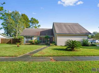 13465 Briar Hollow Ave, Baton Rouge, LA 70810