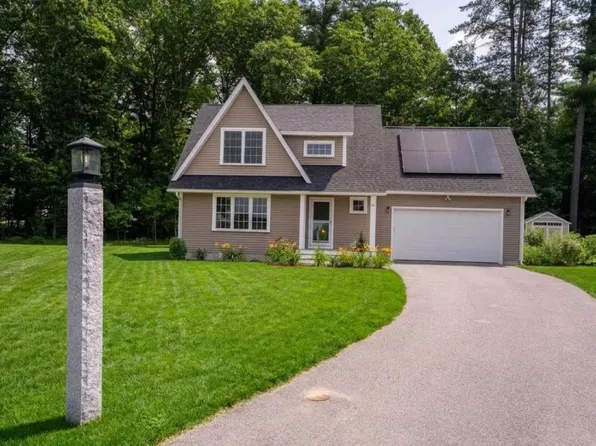 20 Beaumont Drive, Dover, NH 03820