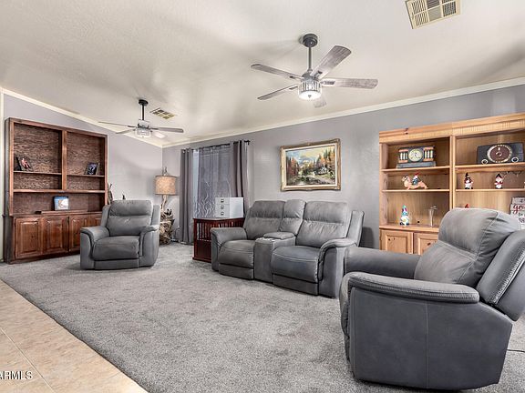 4th image of 46135 W DIRK Street