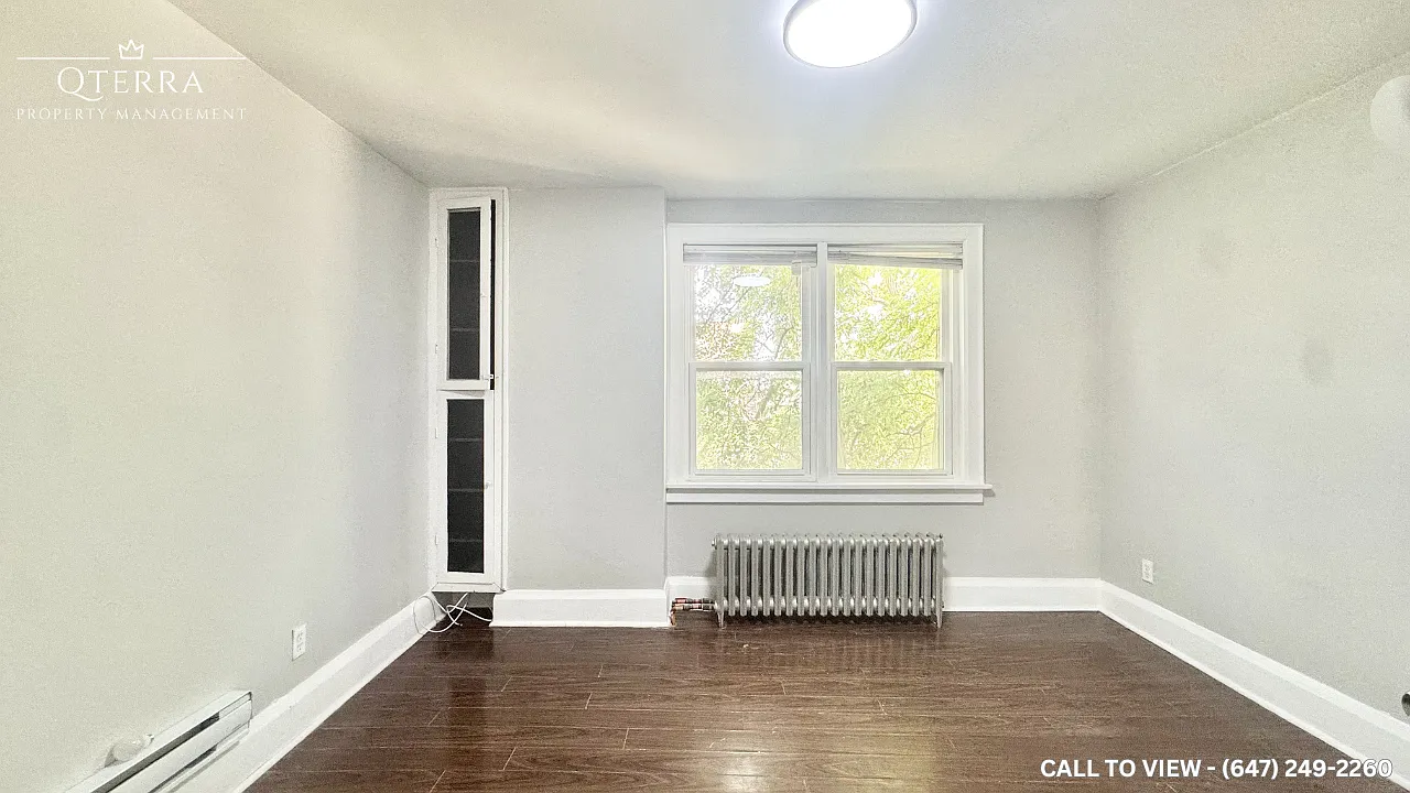 3 bed, 700 sqft, $1,595 — Photo 2